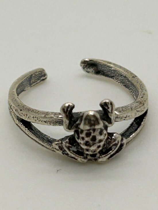 Estate Jewelry - 925 Sterling Silver Frog Toe Ring Adjustable Finger Knuckle Midi Band Size 2